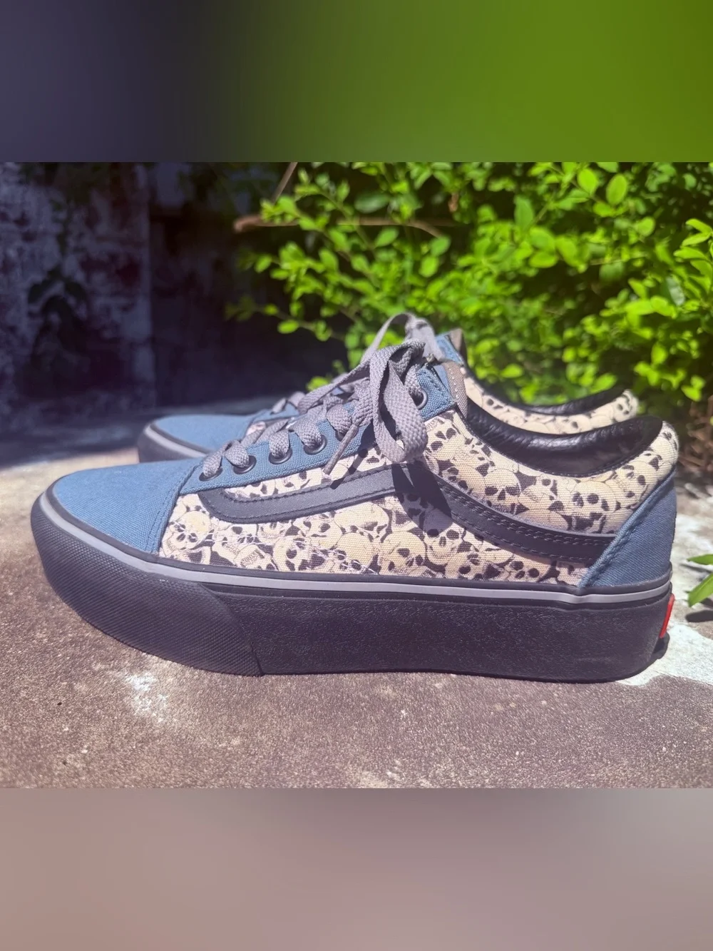 Vans Old Skool LowTop Platform Skull Print Sneakers Women Sz 8 Men 6.5 HIS QUEEN